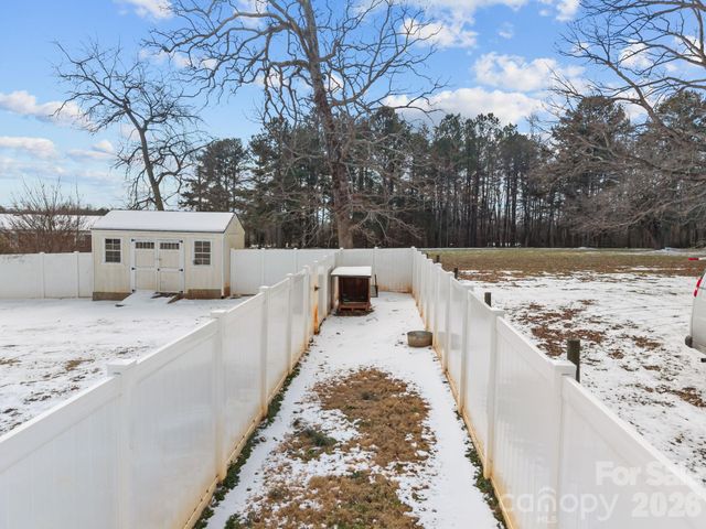 4275 Bethany Church Road, Claremont, NC 28610