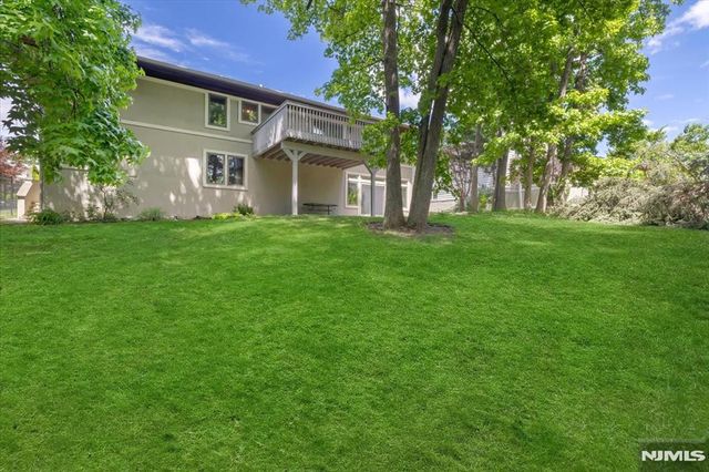130 Van Nostrand Avenue, Englewood Cliffs, NJ 07632