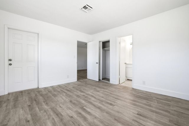 1880 SE 3rd Street 1880, Pompano Beach, FL 33060