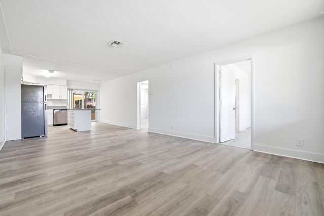 1880 SE 3rd Street 1880, Pompano Beach, FL 33060