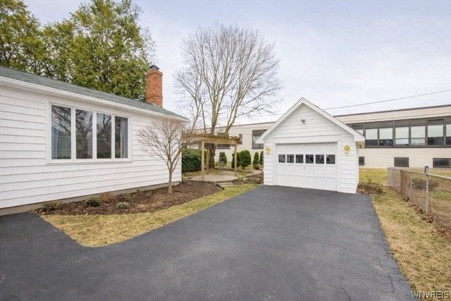 41 Cleverdale Road, Greece, NY 14616