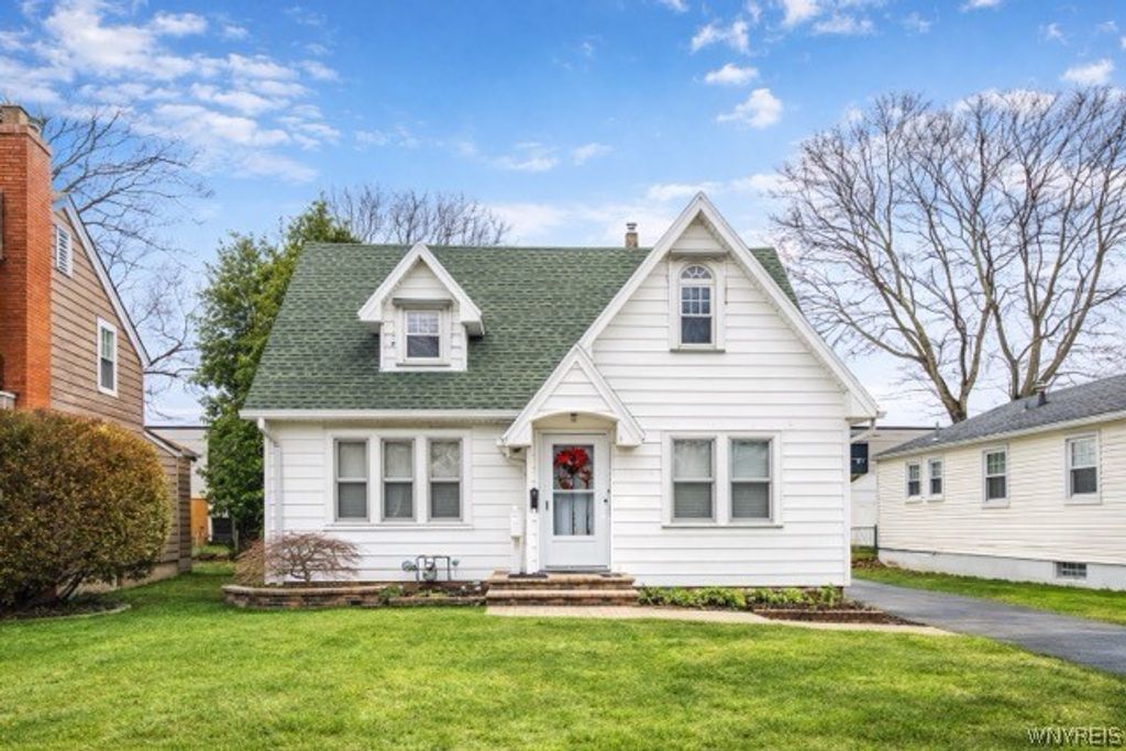 41 Cleverdale Road, Greece, NY 14616