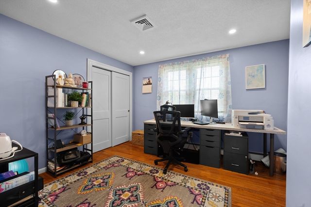 14 Huron Ave, Danvers, MA 01923