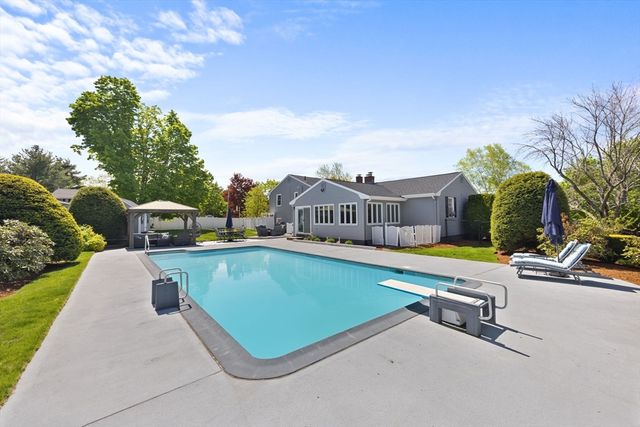 14 Huron Ave, Danvers, MA 01923