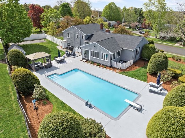 14 Huron Ave, Danvers, MA 01923