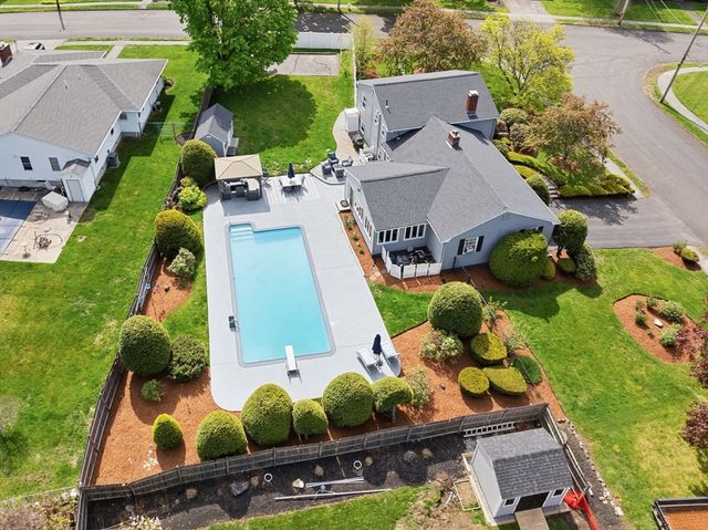 14 Huron Ave, Danvers, MA 01923