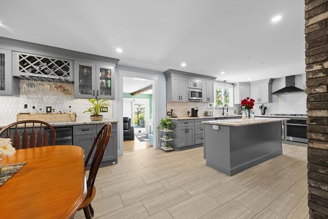 14 Huron Ave, Danvers, MA 01923
