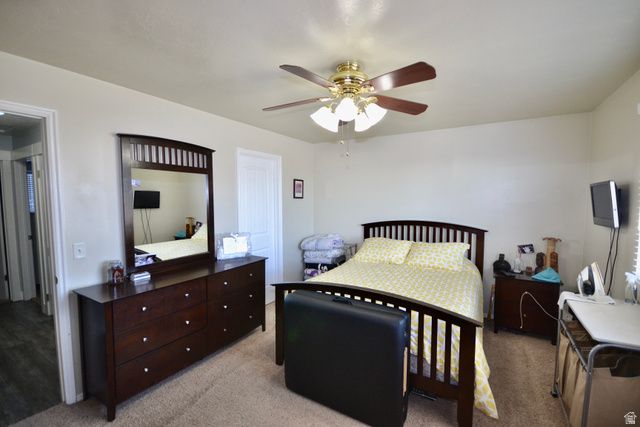 7943 S LINTON DR, West Jordan, UT 84088