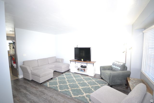 7943 S LINTON DR, West Jordan, UT 84088