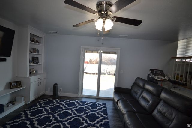 7943 S LINTON DR, West Jordan, UT 84088