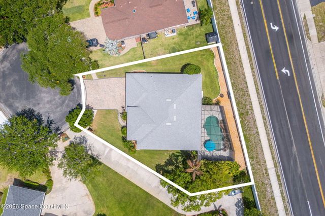 122 Windward Way, Indian Harbour Beach, FL 32937