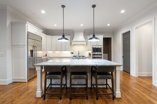 7373 Harlow Dr, College Grove, TN 37046