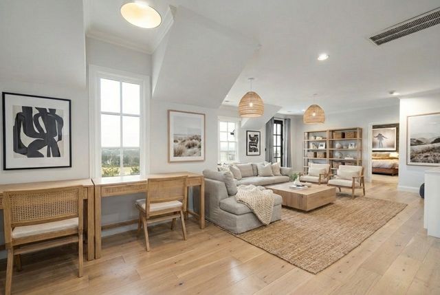 7373 Harlow Dr, College Grove, TN 37046