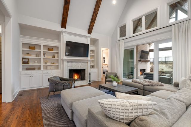 7373 Harlow Dr, College Grove, TN 37046