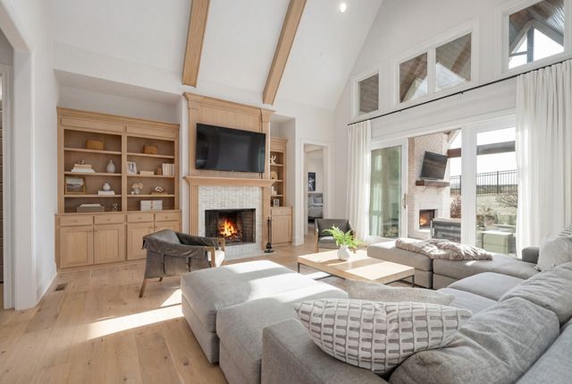 7373 Harlow Dr, College Grove, TN 37046