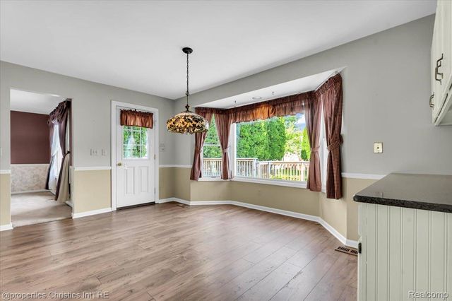 24944 Arden Park Drive, Farmington Hills, MI 48336