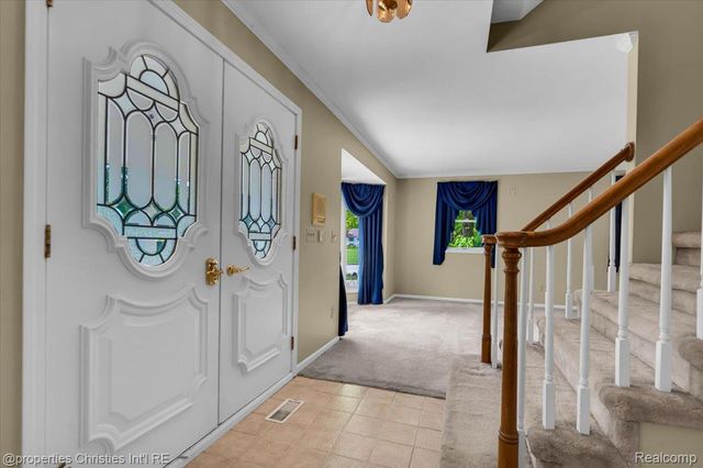24944 Arden Park Drive, Farmington Hills, MI 48336
