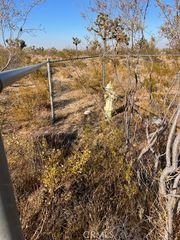 5202 La Mesa Road, Phelan, CA 92371