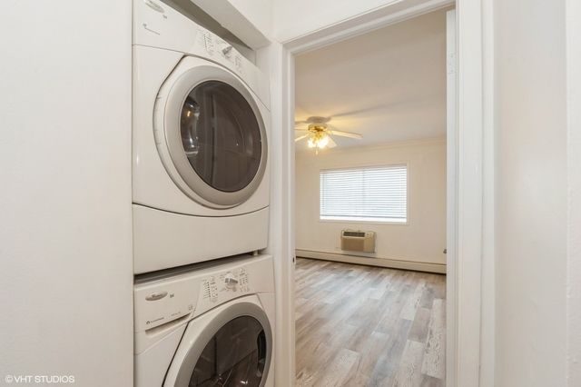 700 W Dempster Street G1, Mount Prospect, IL 60056