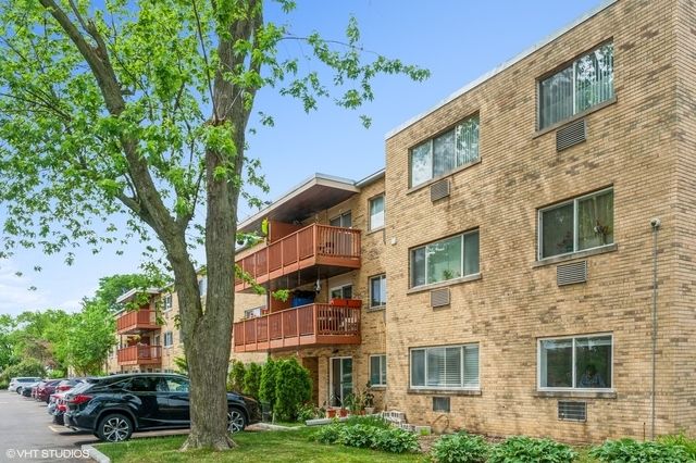 700 W Dempster Street G1, Mount Prospect, IL 60056