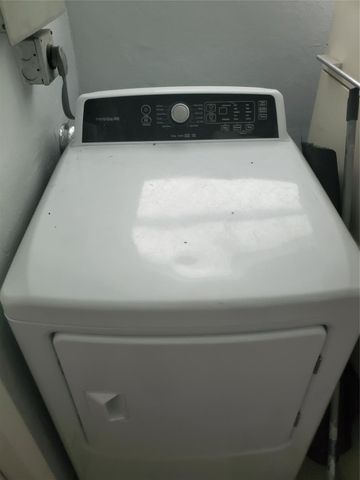 2111 N 57th Terrace, Hollywood, FL 33021