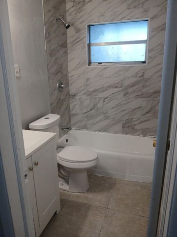 2111 N 57th Terrace, Hollywood, FL 33021