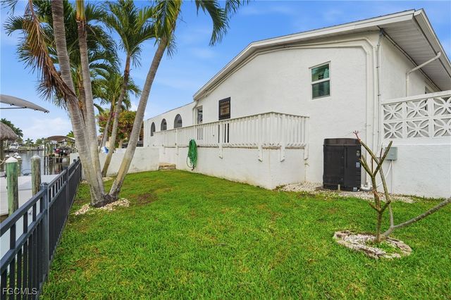 3614 SE 17th AVE, Cape Coral, FL 33904