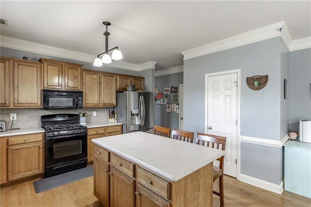 820 Sapphire Lane, Sugar Hill, GA 30518