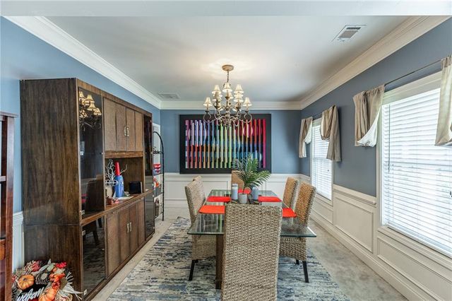 820 Sapphire Lane, Sugar Hill, GA 30518