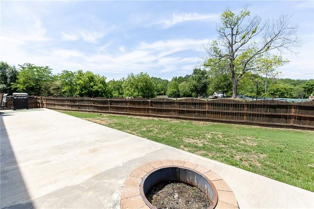 820 Sapphire Lane, Sugar Hill, GA 30518