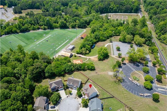 820 Sapphire Lane, Sugar Hill, GA 30518