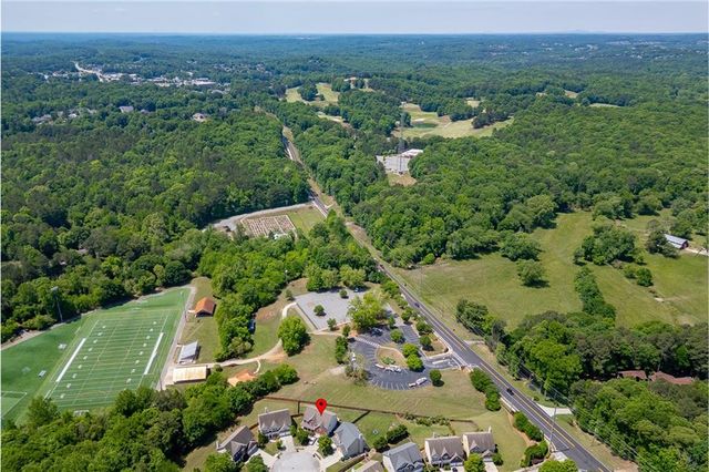 820 Sapphire Lane, Sugar Hill, GA 30518