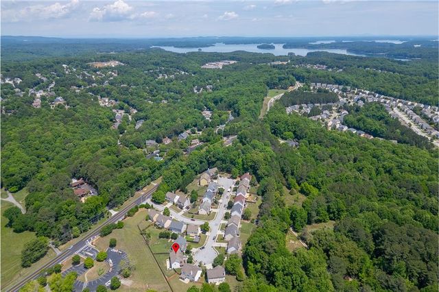 820 Sapphire Lane, Sugar Hill, GA 30518