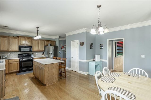 820 Sapphire Lane, Sugar Hill, GA 30518