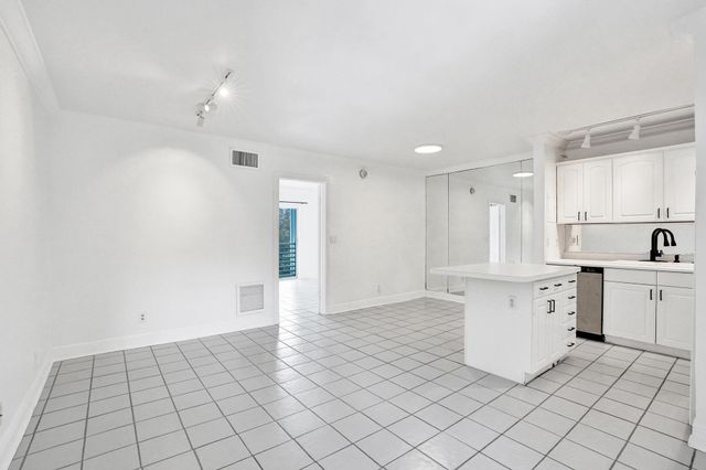 1407 NE 56TH Street 309, Fort Lauderdale, FL 33334