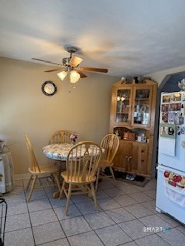 364 Main Street 6, East Haven, CT 06512