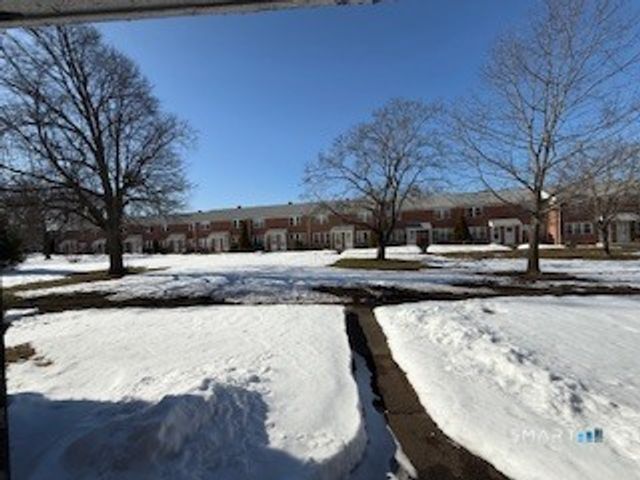 364 Main Street 6, East Haven, CT 06512