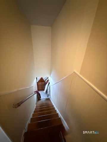 364 Main Street 6, East Haven, CT 06512