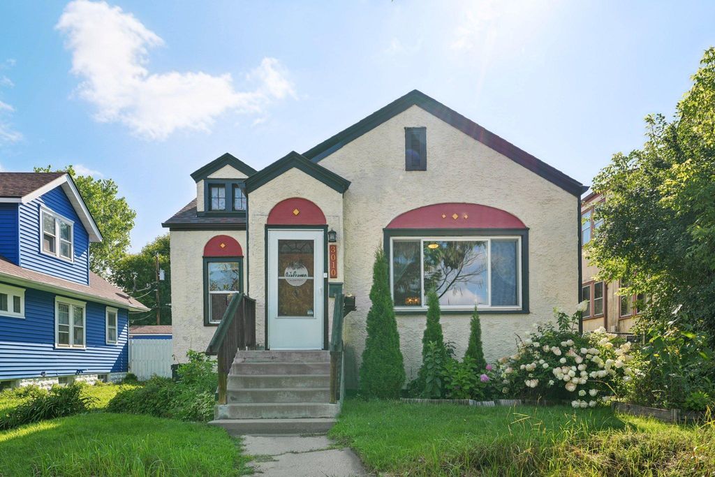 3010 Knox Avenue N, Minneapolis, MN 55411