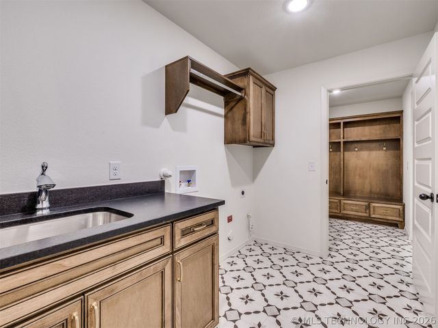 13310 N 60th East Place, Collinsville, OK 74021