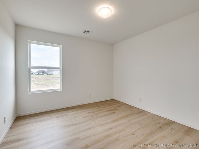 13310 N 60th East Place, Collinsville, OK 74021
