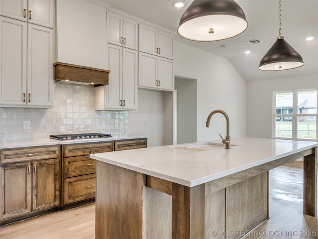 13310 N 60th East Place, Collinsville, OK 74021