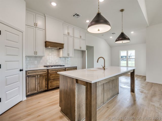 13310 N 60th East Place, Collinsville, OK 74021