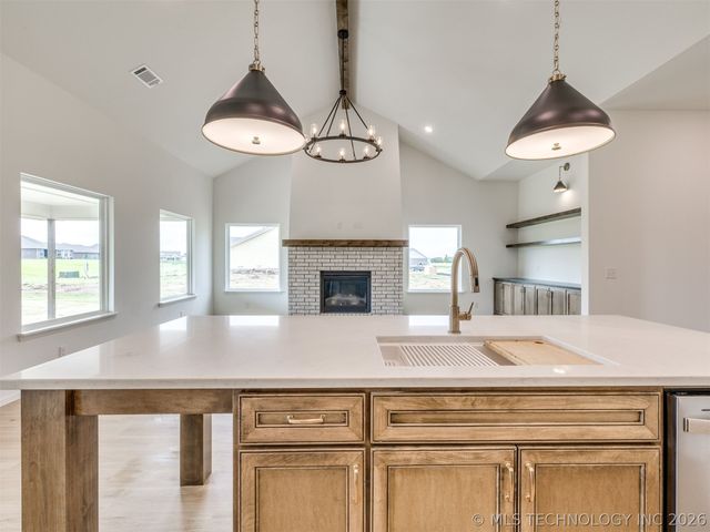 13310 N 60th East Place, Collinsville, OK 74021