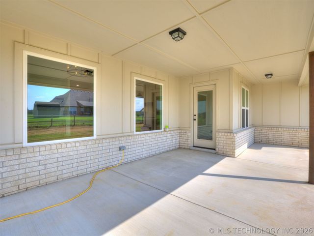 13310 N 60th East Place, Collinsville, OK 74021