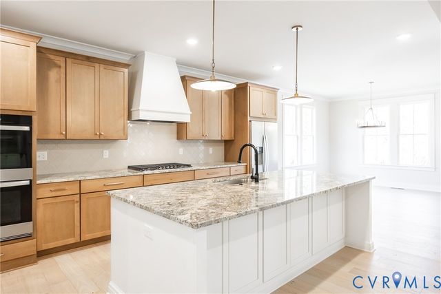 17325 Jojo Ln, Moseley, VA 23120