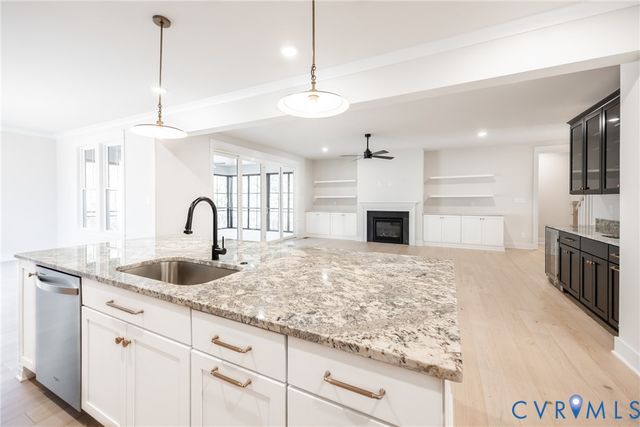 17325 Jojo Ln, Moseley, VA 23120