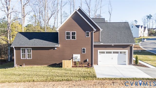 17325 Jojo Ln, Moseley, VA 23120