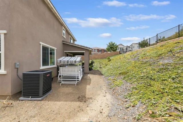 11662 Starlily Court, Corona, CA 92883