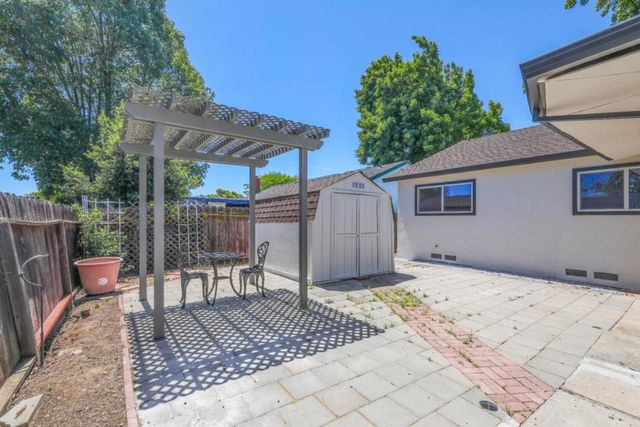 2705 Barcelona Circle, Antioch, CA 94509